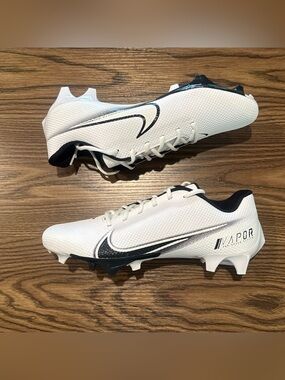 Size 11 Nike Vapor Edge Speed 360 White/Black Football Cleats CD0082-100